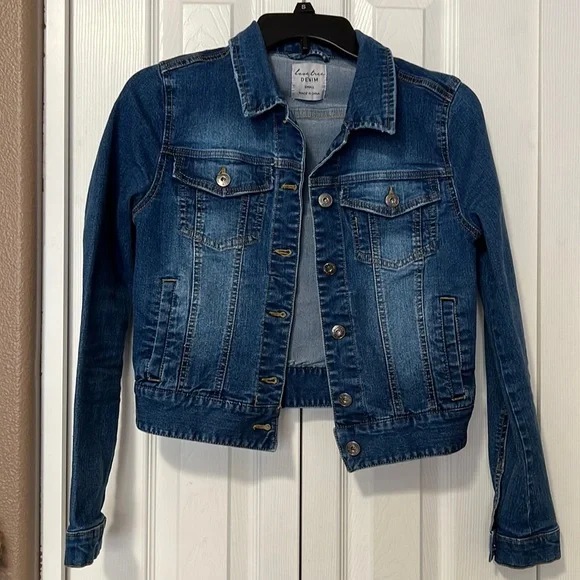 Love Tree Jackets Coats 32 Love Tree Denim Jean Jacket